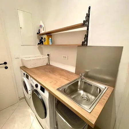House Runa Пореч